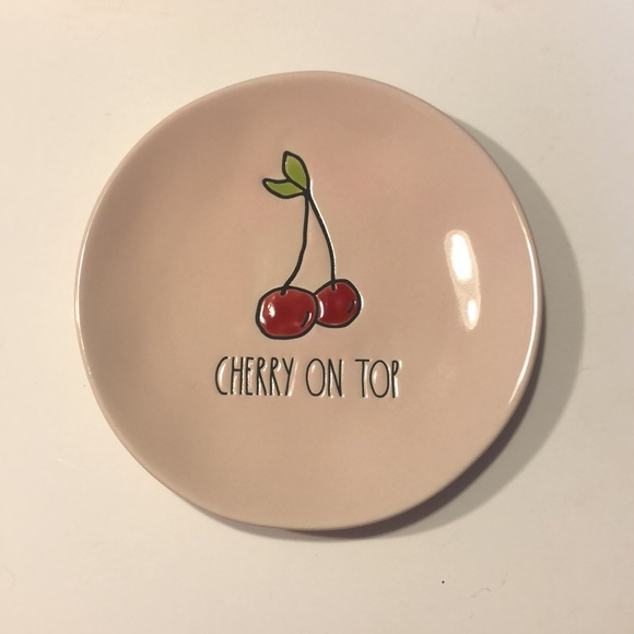 New Rae Dunn Pie Plate & 4 Dessert Plates - Picture 5 of 8